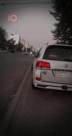تۆیۆتا لاند کروزەر